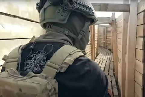 Krieg in der Ukraine: Putins Festung – französisches TV-Team darf erstmals eine russische Stellung filmen