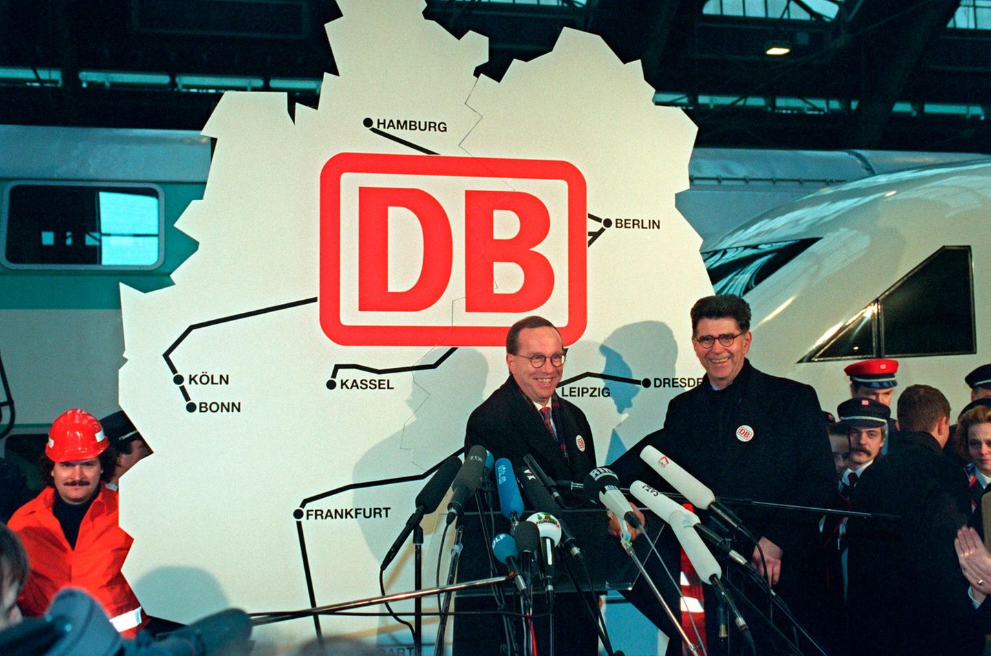 1994 1994 - Fusion zu einer Aktiengesellschaft