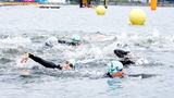 Im Olympiapark finden die Freiwasser-Wettbewerbe statt. Hier schwimmen die ersten deutschen ...
