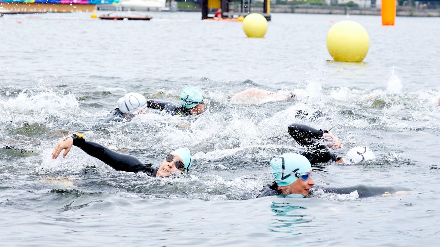 Im Olympiapark finden die Freiwasser-Wettbewerbe statt. Hier schwimmen die ersten deutschen ...