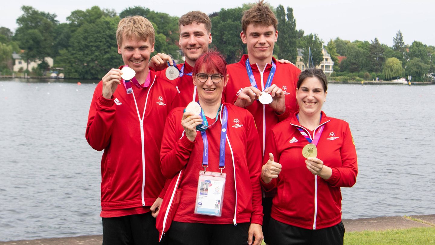 ... Medaillen-Gewinner. Kai-Jürgen Pönisch, Adrian Schlüter, Elke Jäger, Leo Heckel und Patrizia Spaulding (v.l.n.r.) holen die ersten Medaillen für das deutsche Team.