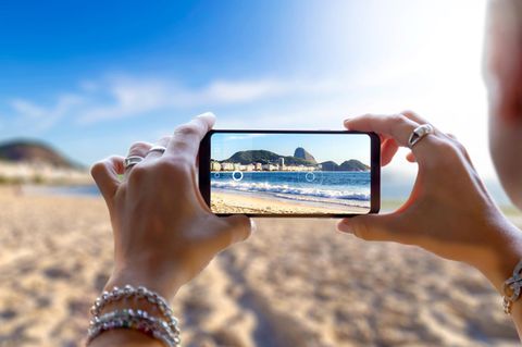 Ein Urlaub ohne Smartphone ist für die meisten Menschen kaum vorstellbar. 