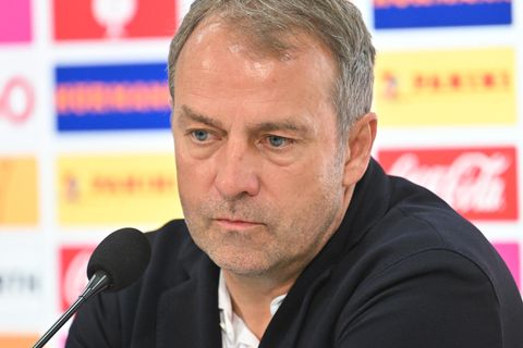 Hansi Flick wirkt zunehmend ratlos