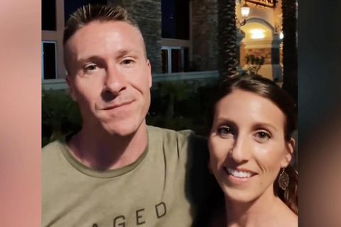 Nachdem er sie zunächst betrog, ist ein Paar aus Las Vegas mittlerweile schon seit 24 Jahren zusammen glücklich, seit 16 Jahren verheiratet und hat seit zehn Jahren nicht mehr gestritten. Jetzt teilen beide ihre Tipps für eine bessere Beziehung mit anderen.