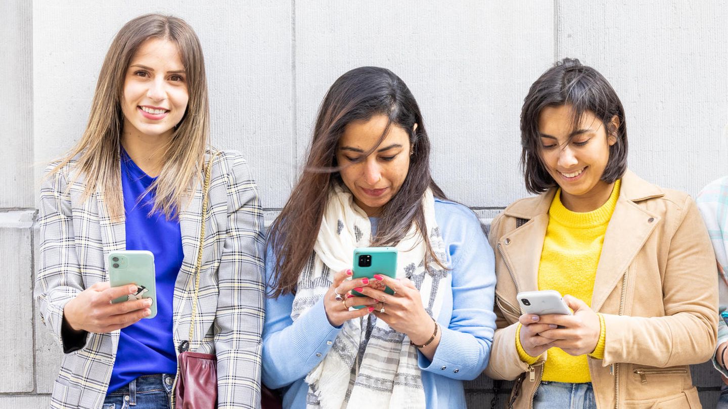 Die Wahl des richtigen Smartphones ist nicht einfach (Symbolbild).
