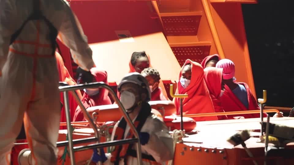 Video: Über 60 Migranten vor Gran Canaria gerettet