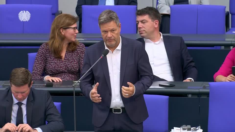 Video: Habeck: Einbau einer klimaneutralen Heizung "kein Strafprogramm" Video: Habeck: Einbau einer klimaneutralen Heizung "kein Strafprogramm"
