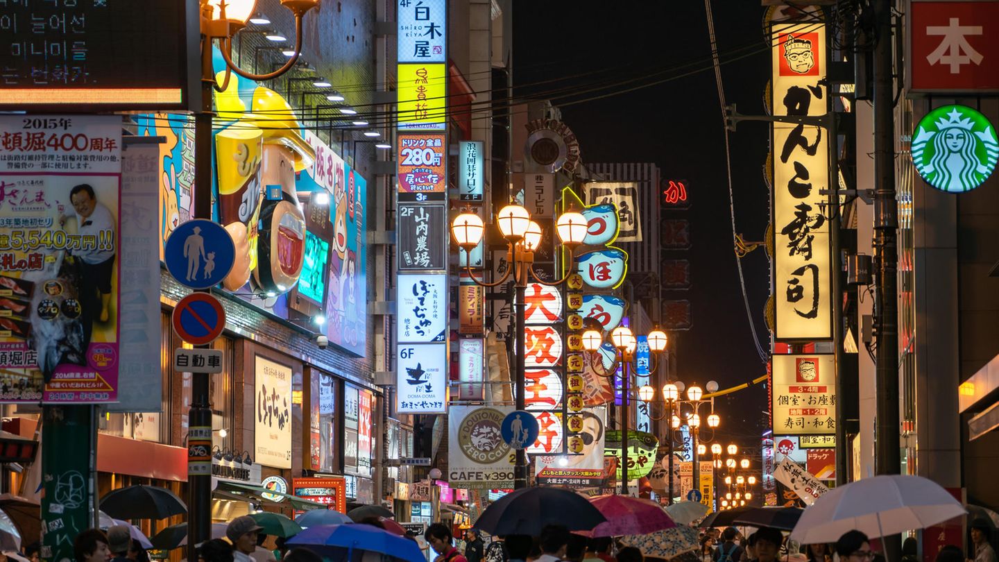 Der Nachtleben-Distrikt in Osaka