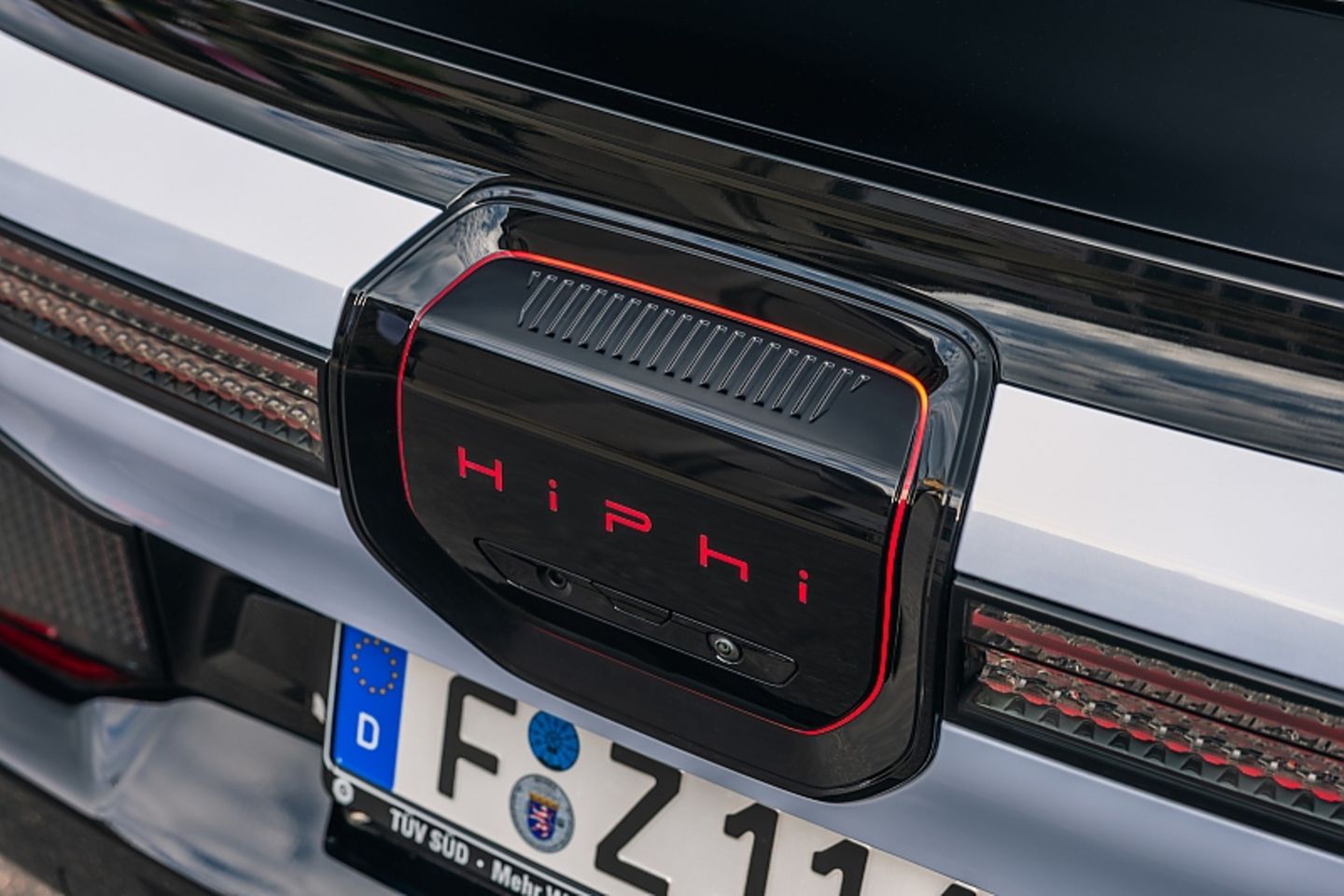 HiPhi Z