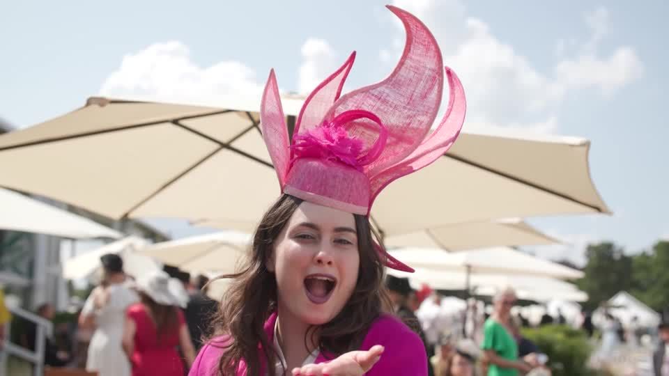 Video: Royal Ascot: Hüte, Hüte, Hüte