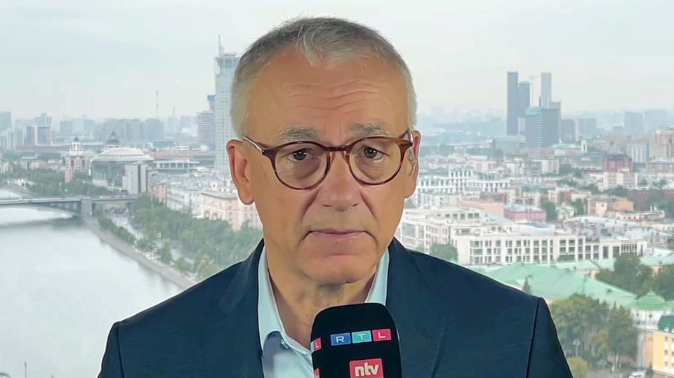 "Nachschub ins Kriegsgebiet möglichst unterbinden": Moskau-Reporter über die Bedeutung der beschossenen Krim-Brücke "Nachschub ins Kriegsgebiet möglichst unterbinden": Moskau-Reporter über die Bedeutung der beschossenen Krim-Brücke