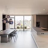 Im Angebot heißt es: "Das exklusive, teilmöblierte Penthouse wurde 2019 vollumfänglich entkernt, sehr hochwertig und stilvoll auf höchstem Niveau ausgebaut."