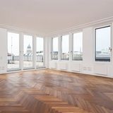 Sieben Zimmer und vier Terrassen summieren sich laut Immo-Anzeige zu einer "geradezu majestätischen Fläche von ca. 1000 qm".