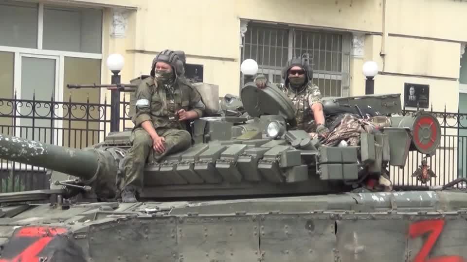 Video: Ringen um Deutungshoheit: Russischer Geheimdienst sieht "Putschversuch beendet", Wagner-Chef widerspricht