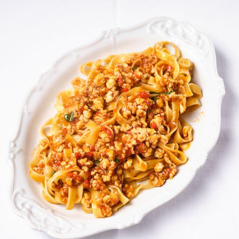 Bolognese aus Garnelen: Tim Mälzers alltagstaugliche Pasta