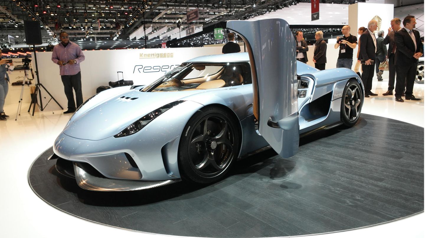 2015 wurde der Sportwagen auf dem Genfer Autosalon präsentiert