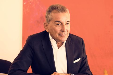 Michel Friedman, 67. Viele Menschen aus seiner Familie wurden im Holocaust ermordet. Dennoch zogen seine Eltern 1965 mit ihm von Frankreich nach Deutschland