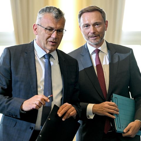Haushaltsstaatssekretär Werner Gatzer und Bundesfinanzminister Christian Lindner