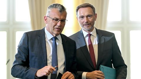 Haushaltsstaatssekretär Werner Gatzer und Bundesfinanzminister Christian Lindner