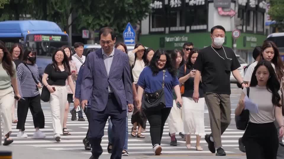 Video: Südkoreaner werden jünger Video: Südkoreaner werden jünger
