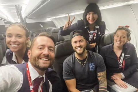 Nur ein Passagier im Flugzeug – doch die Crew verliert trotzdem seinen Koffer