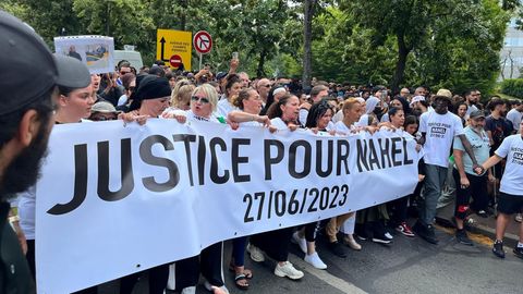 Frankreich: "Gerechtigkeit für Nahel": Tausende demonstrieren im Pariser Vorort Nanterre