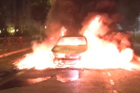 Nach tödlichen Polizeischüssen: Krawalle in Frankreich weiten sich in der dritten Nacht weiter aus