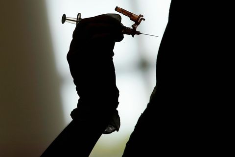 Niemand geht davon aus, dass ein Pflegeheim zum Tatort werden kann – und doch passiert es: Gegen den Bremer Pflegehelfer Manuel W. wird in 27 Fällen ermittelt
