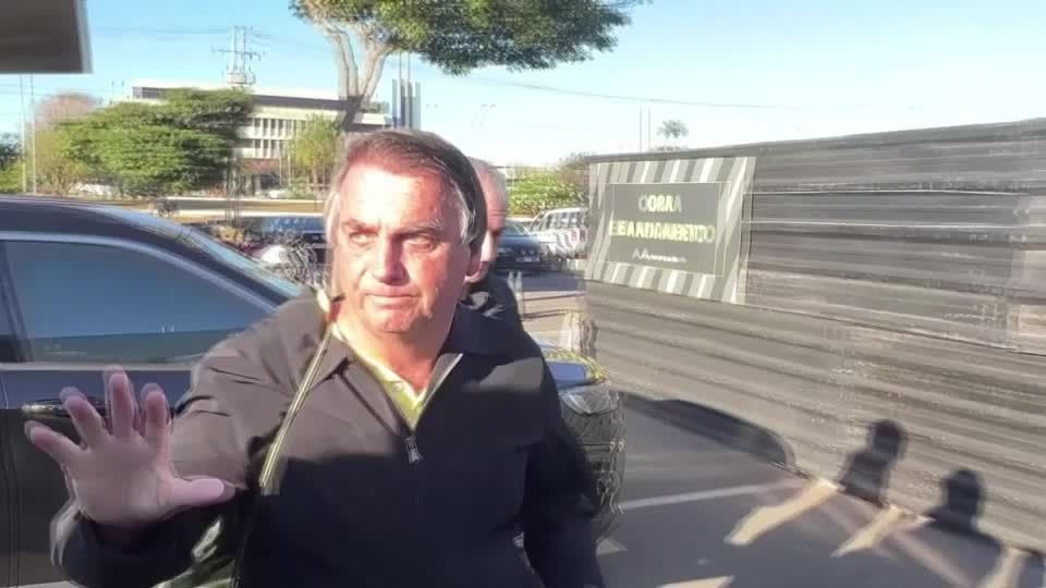 Video: Urteil: Bolsonaro darf bis 2030 kein politisches Amt ausüben