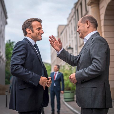 Ungleiches Paar: Emmanuel Macron und Olaf Scholz in Potsdam Anfang Juni 2023