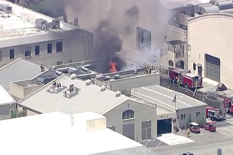 Video: Feuer auf Studiogelände von Warner Bros.