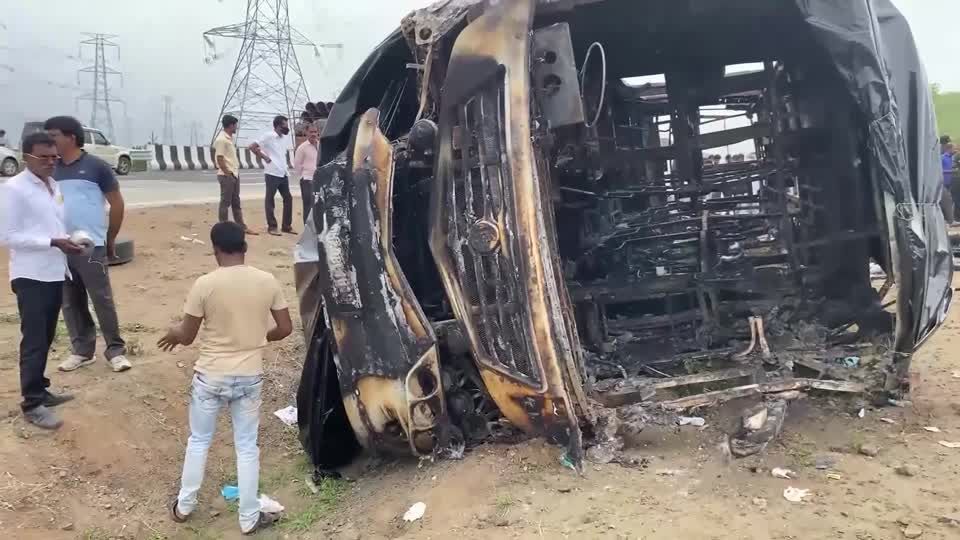 Video: Tödliches Busunglück in Zentralindien