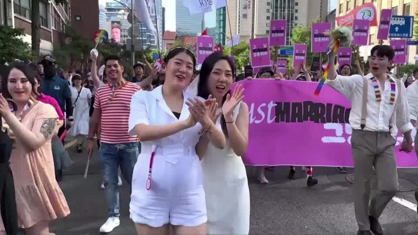 Video PrideParade in Seoul mit besonderem Highlight STERN.de