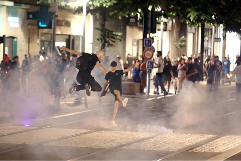 Frankreich: Die Ausschreitungen in Frankreich ließen nach Angaben des Innenministers langsam in ihrer Intensität nach