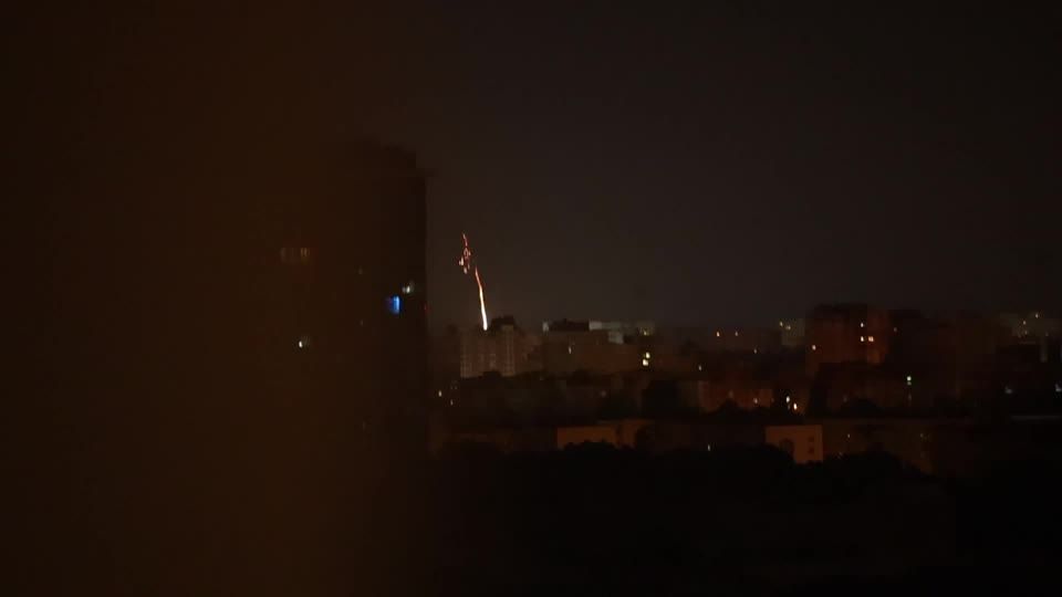 Video: Erster russischer Luftangriff auf Kiew seit zwölf Tagen