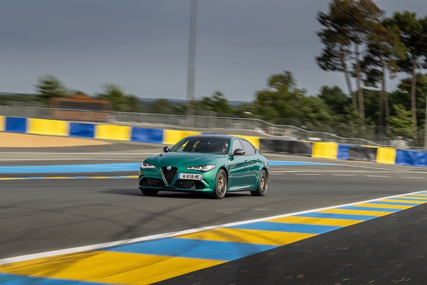 Alfa Romeo Giulia Quadrifoglio 2023