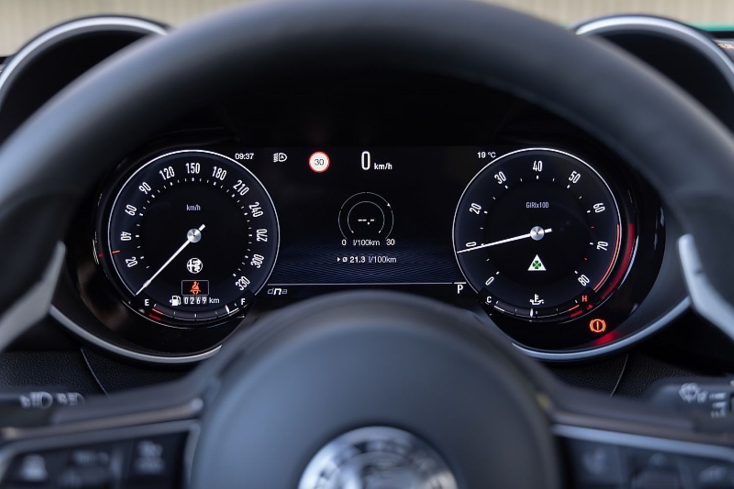 Alfa Romeo Giulia Quadrifoglio 2023