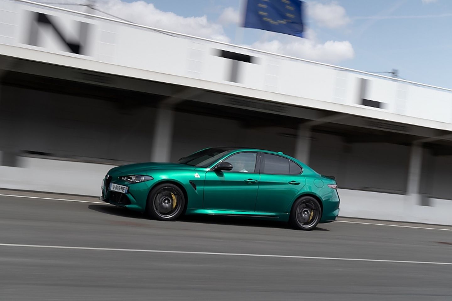 Alfa Romeo Giulia Quadrifoglio 2023