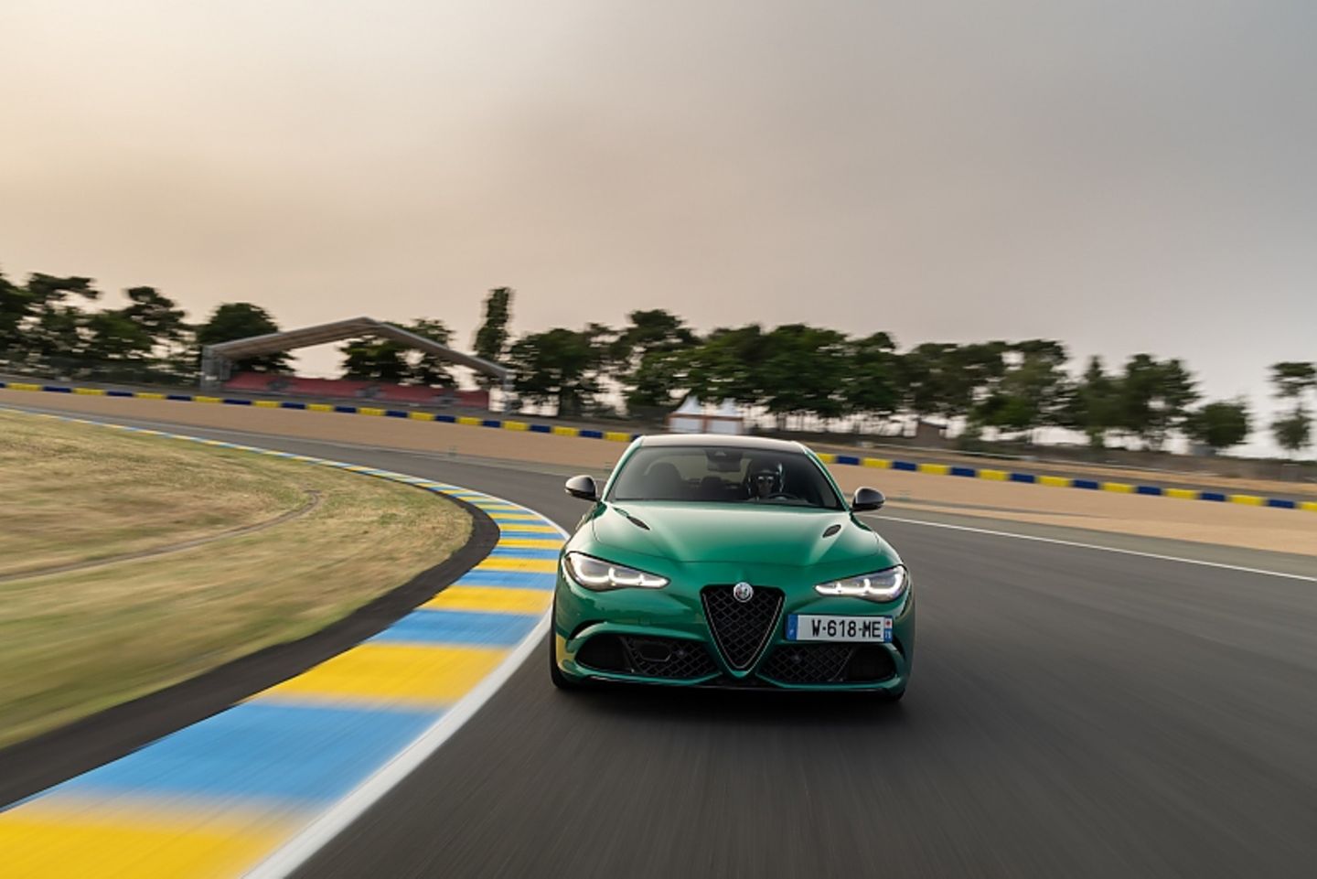 Alfa Romeo Giulia Quadrifoglio 2023