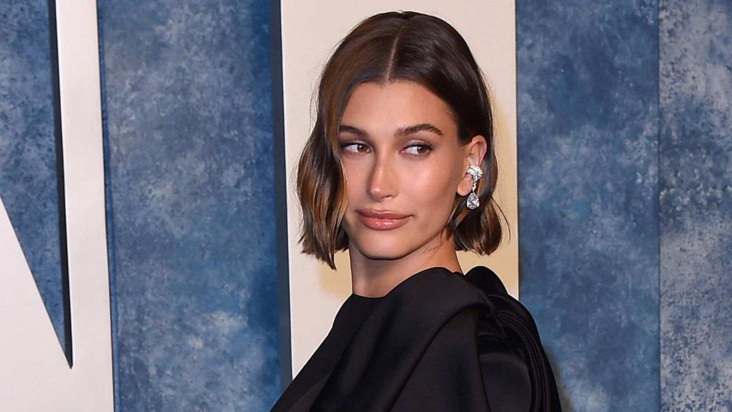 Hailey Bieber