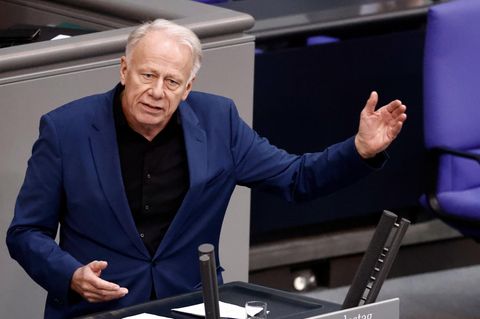 Jürgen Trittin: "Sparen in der Rezession - das ist blanke Ideologie"