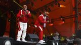 Rapper mit Kultstatus: Busta Rhymes (r.) startete mit einem 25-minütigen DJ-Intro und bekam Unterstützung durch seine Rap-Kollegen DJ Scratch und Spliff Star.