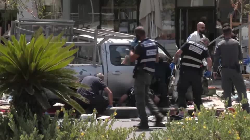 Video: Anschlag in Tel Aviv nach Israels Militäreinsatz in Dschenin Video: Anschlag in Tel Aviv nach Israels Militäreinsatz in Dschenin