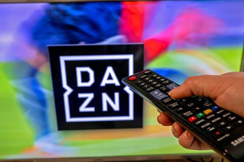 Die Fußball-Bundesliga bei Dazn wird für viele teurer