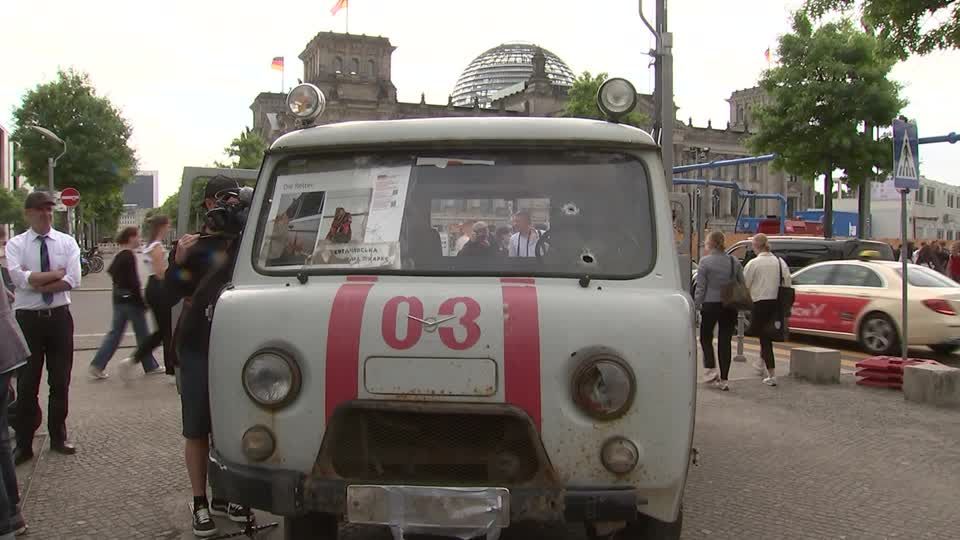 Video: Krieg in der Ukraine: Mahnung mit Einschusslöchern