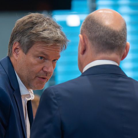 Bundeswirtschaftsminister Robert Habeck und Bundeskanzler Olaf Scholz