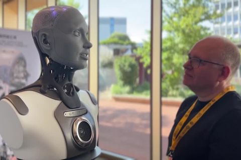 Video: Nachhaltigkeitsziele in Gefahr: UNO stellt Roboter-Helfer vor