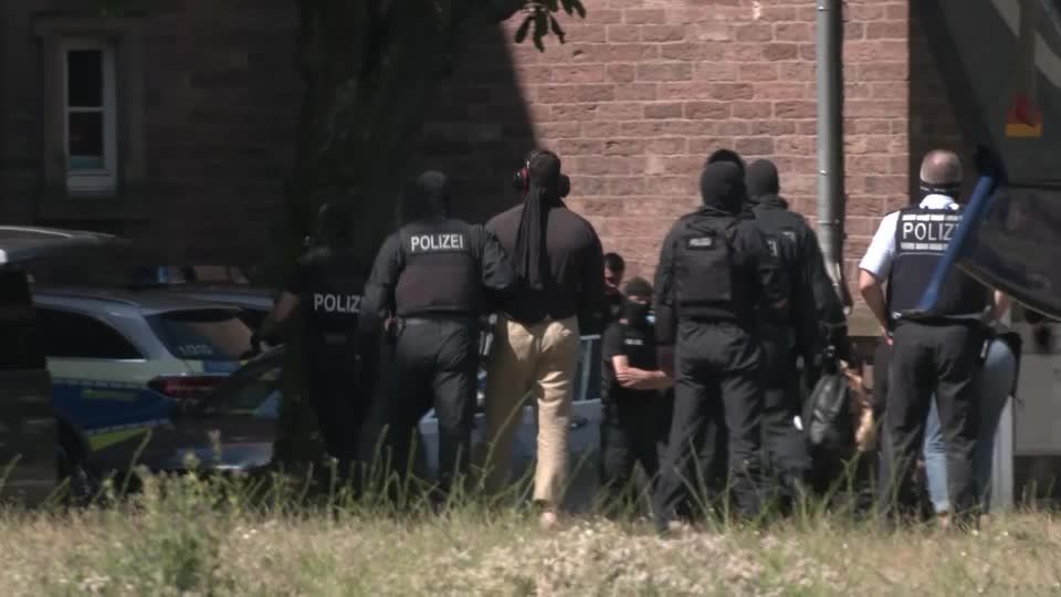 Video: Sieben Festnahmen in NRW wegen mutmaßlicher Verbindungen zum IS