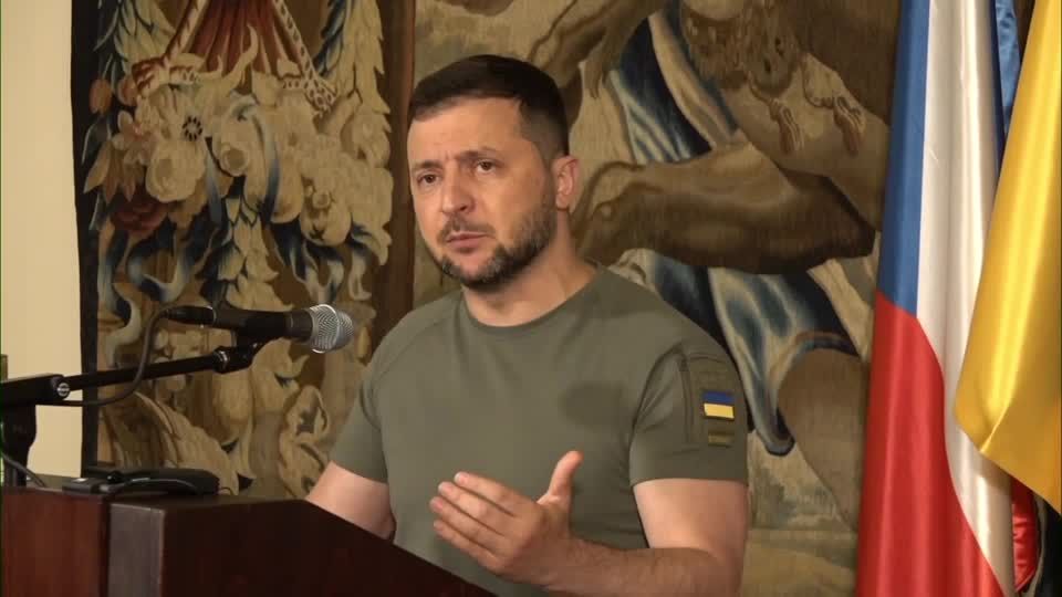 Video: Selenskyj zu möglichem Nato-Beitritt der Ukraine: "Wir brauchen Ehrlichkeit"