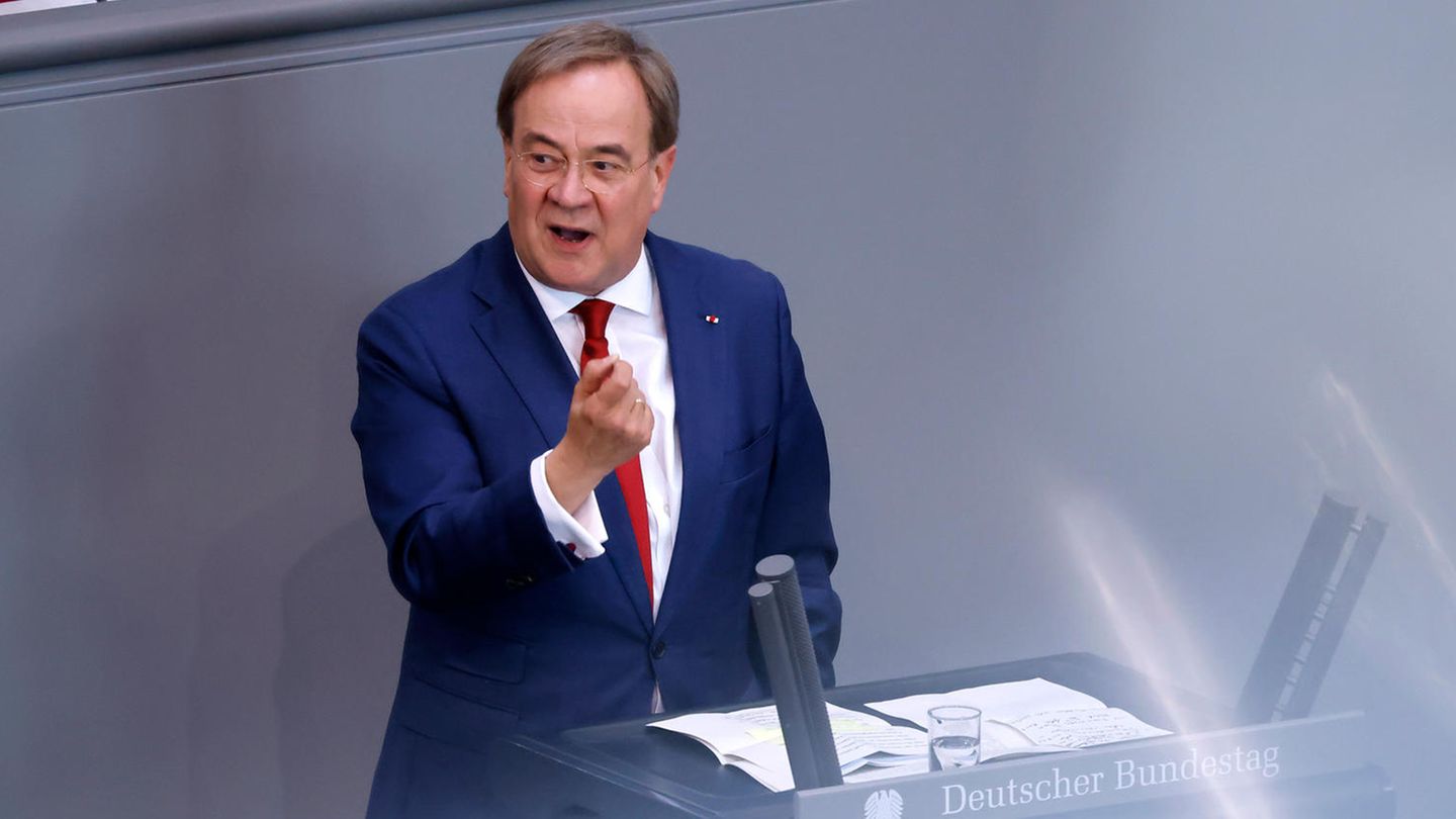 Armin Laschet in der Sitzung des Deutschen Bundestages zu den Unruhen in Frankreich